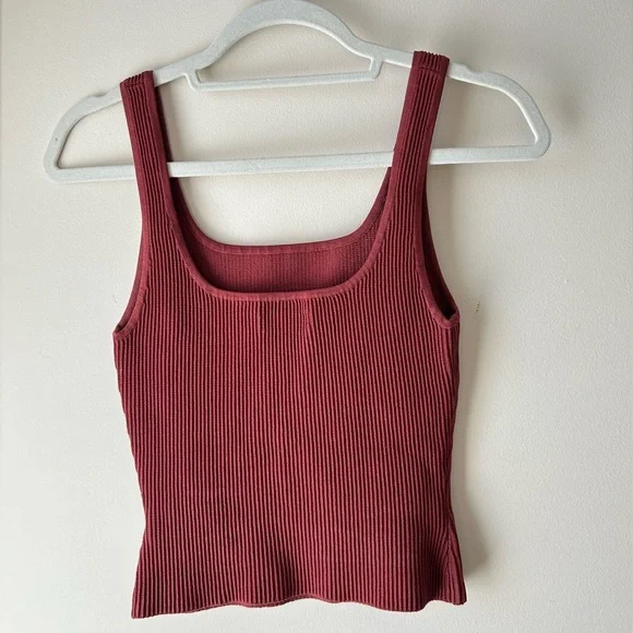 Babaton Ribbed Maroon Tank Top - Picture 3 of 3